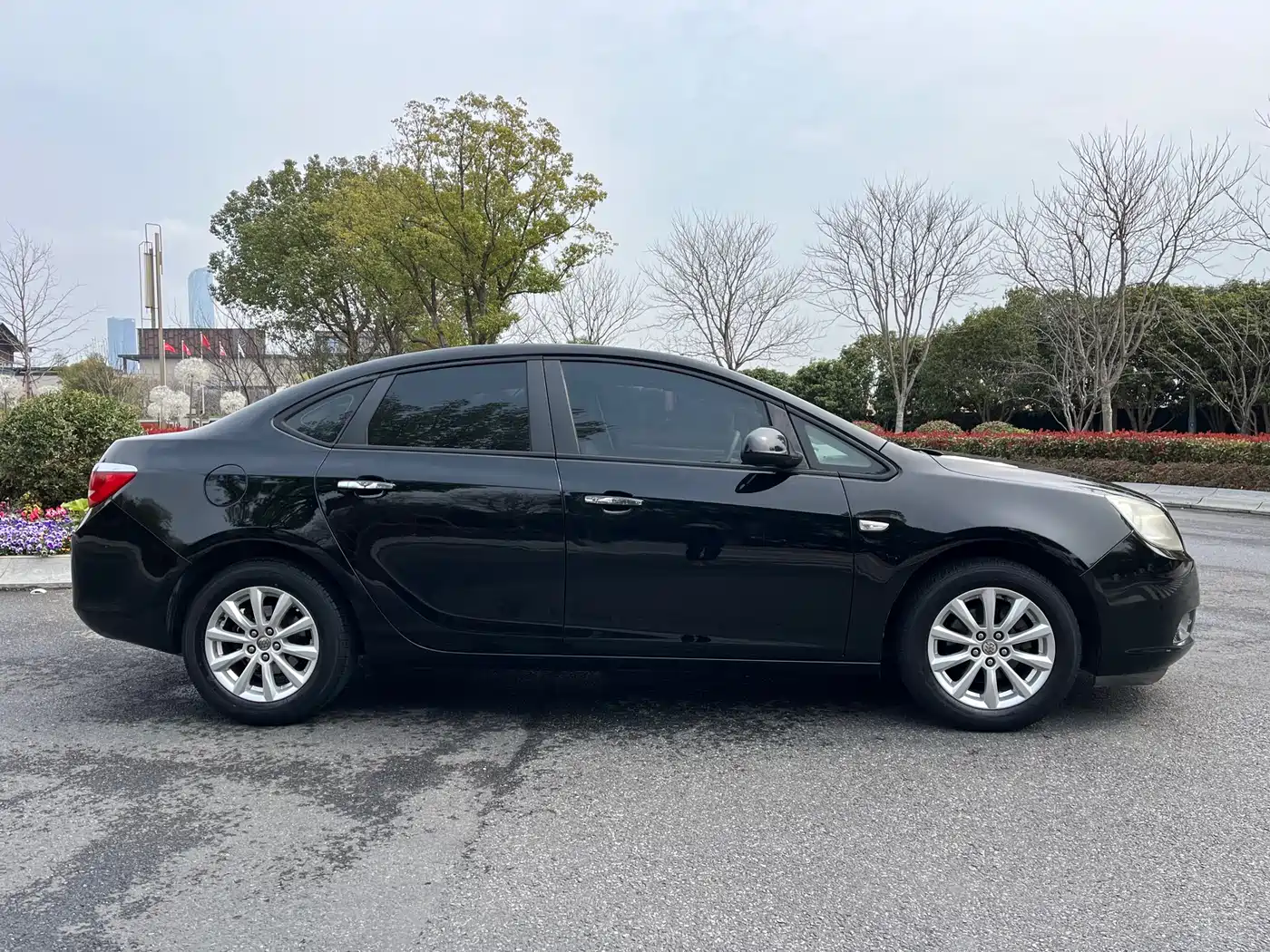 Buick Excelle 2013 GT 1.6L Automatic Fashion Edition фото 4
