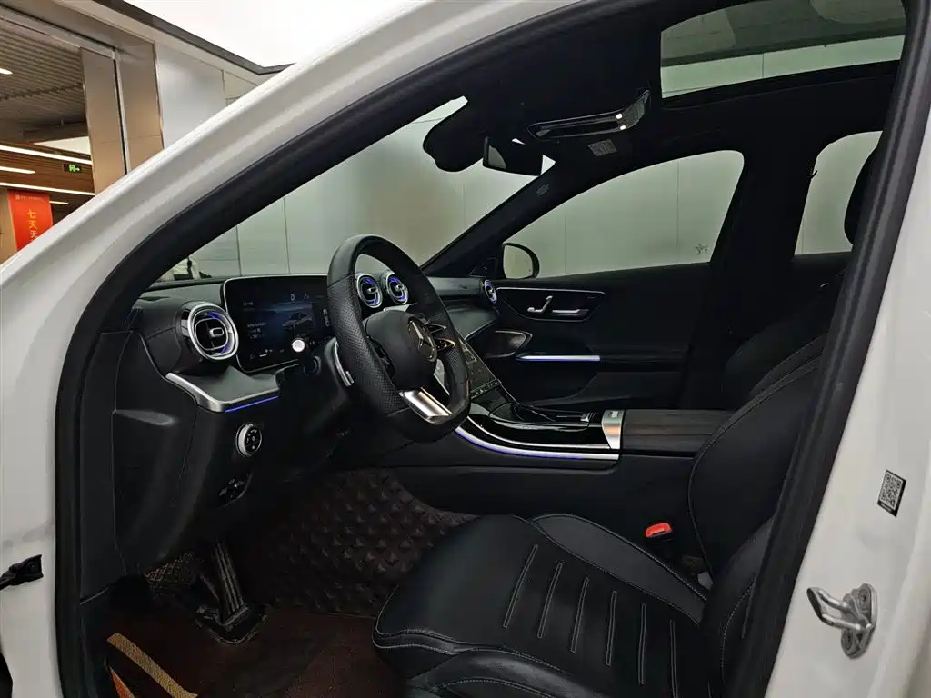 Mercedes-Benz C-Class 2022 Facelift C 260 L Night Edition Sport фото 6