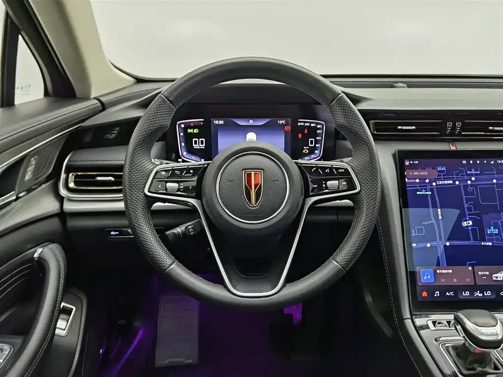 Hongqi H5 2024 1.5T DCT Smart Connect Flag Rhythm Edition фото 11