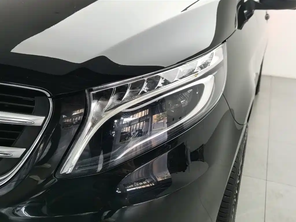 Mercedes-Benz Vito 2020 2.0T Elite Edition (7-seater) фото 7