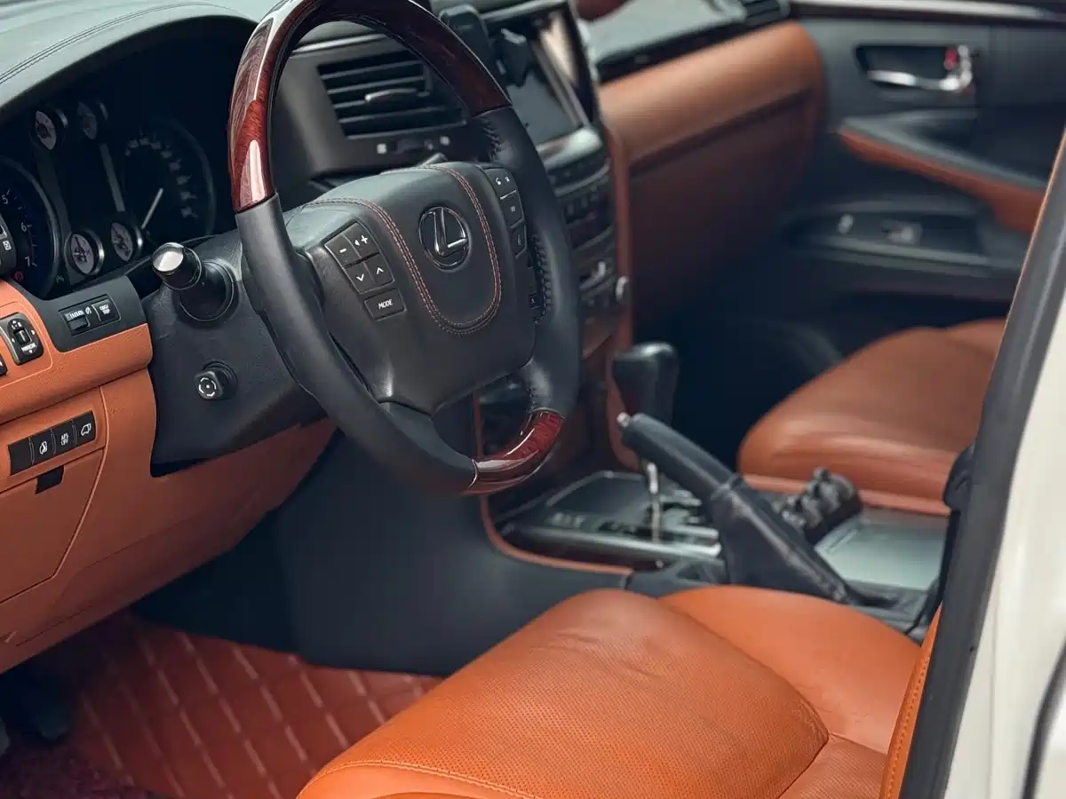 Lexus LX 2011 2009 570