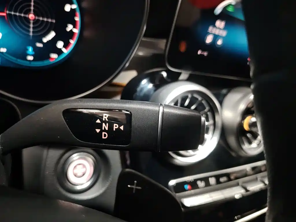 Mercedes-Benz GLC 2021 GLC 260 L 4MATIC Sporty фото 10