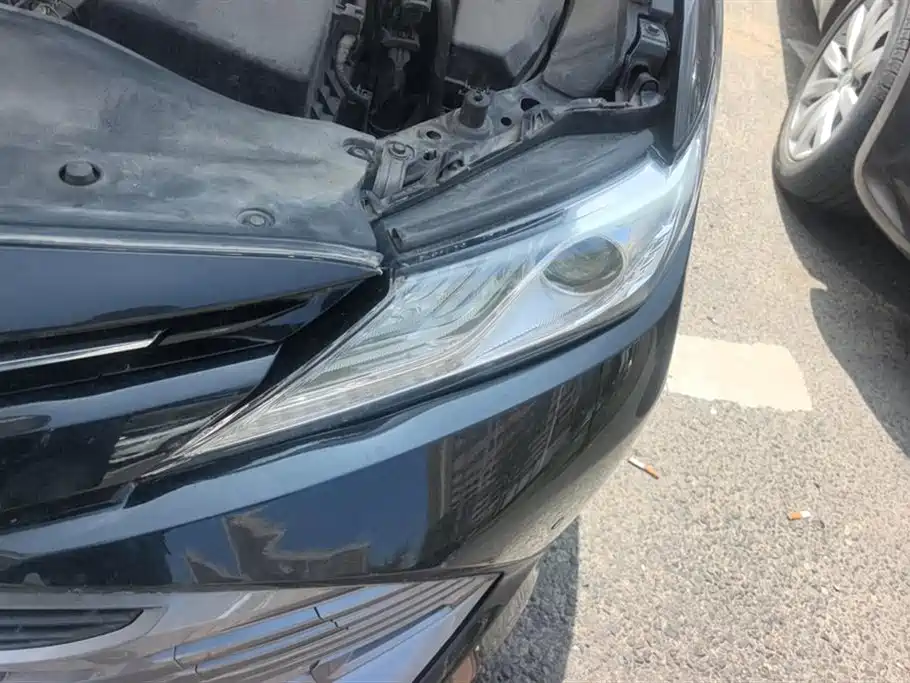 Toyota Camry 2018 2.0G Luxury Edition фото 5