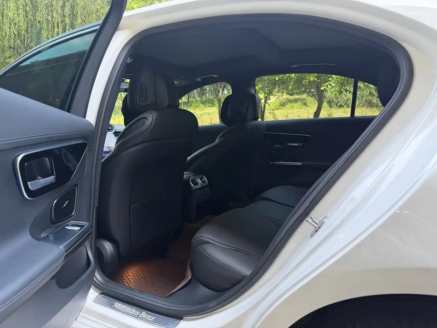 Mercedes-Benz C-Class 2024 Facelift C 260 L Sport фото 6