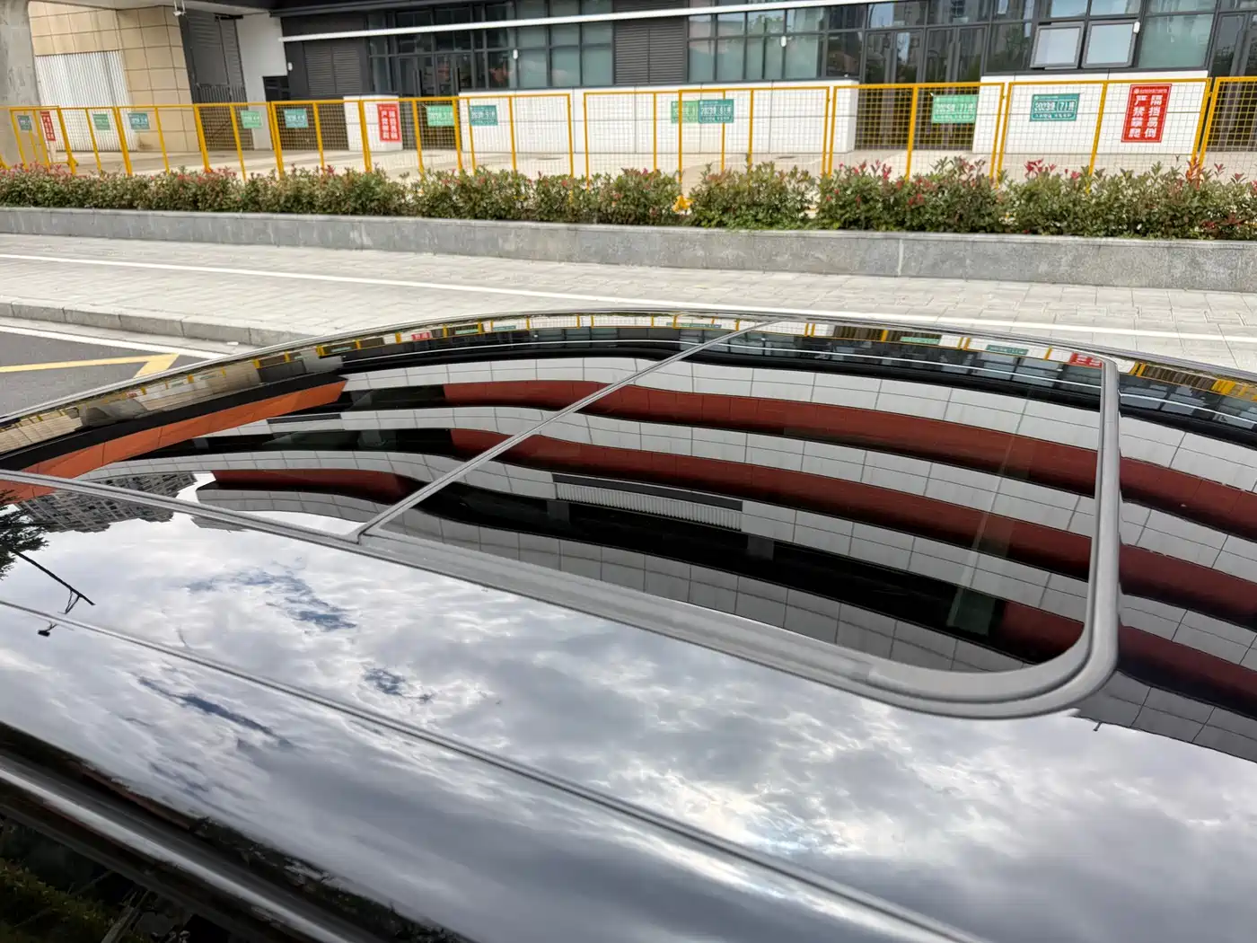 Hongqi H5 2025 2.0T Automatic Mystic Shadow фото 25