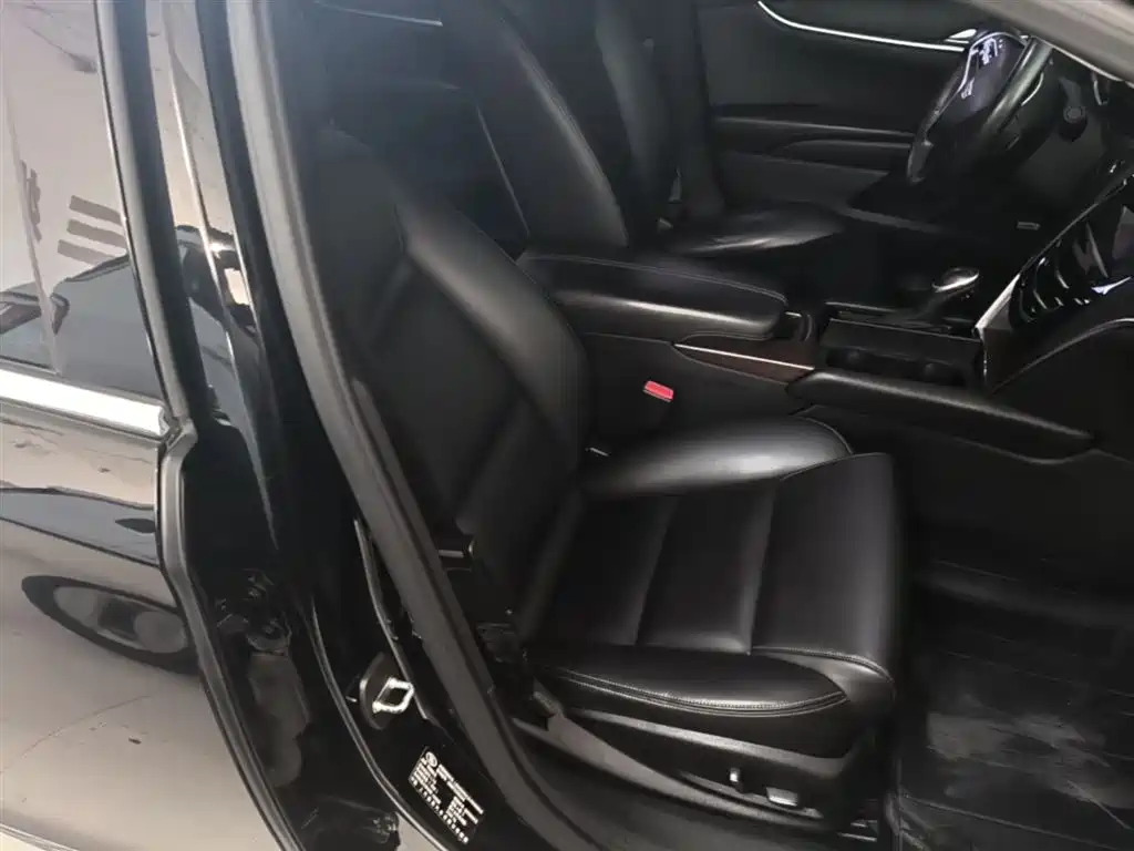 Cadillac XTS 2018 28T Technology фото 25