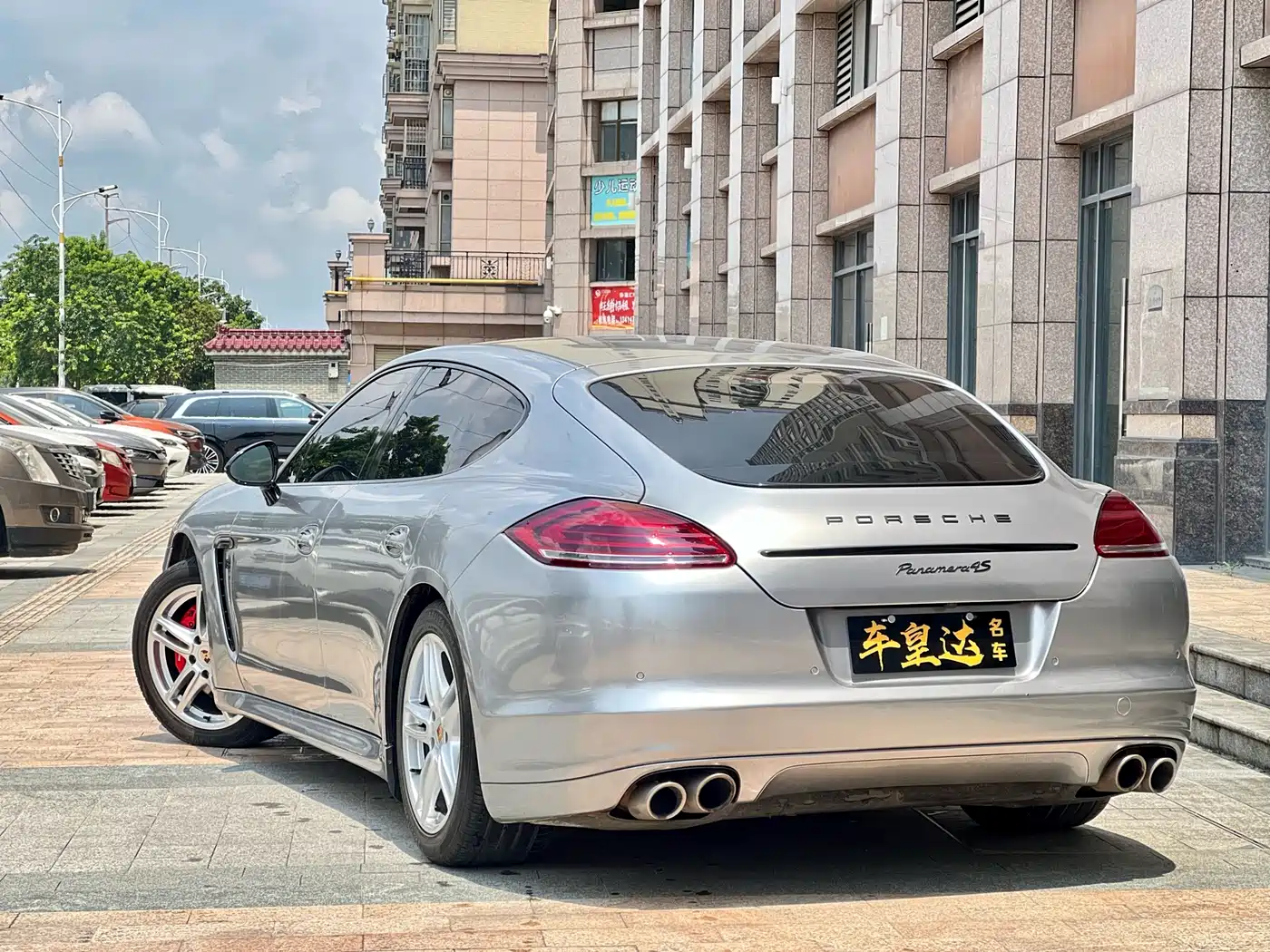 Porsche Panamera 2010 Model Panamera S 4.8L фото 3