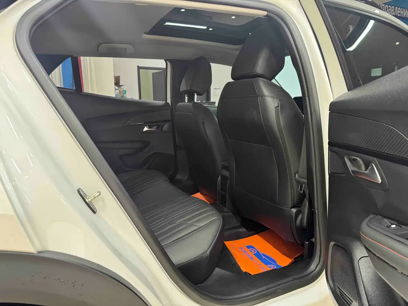Peugeot 2008 2022 230THP THE ONE фото 9