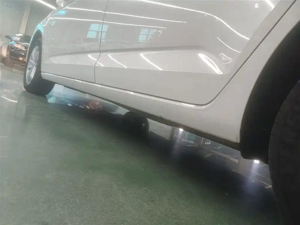 Volkswagen Touran 2018 Touran L 280TSI DSG Trendline 7-seater China V фото 22
