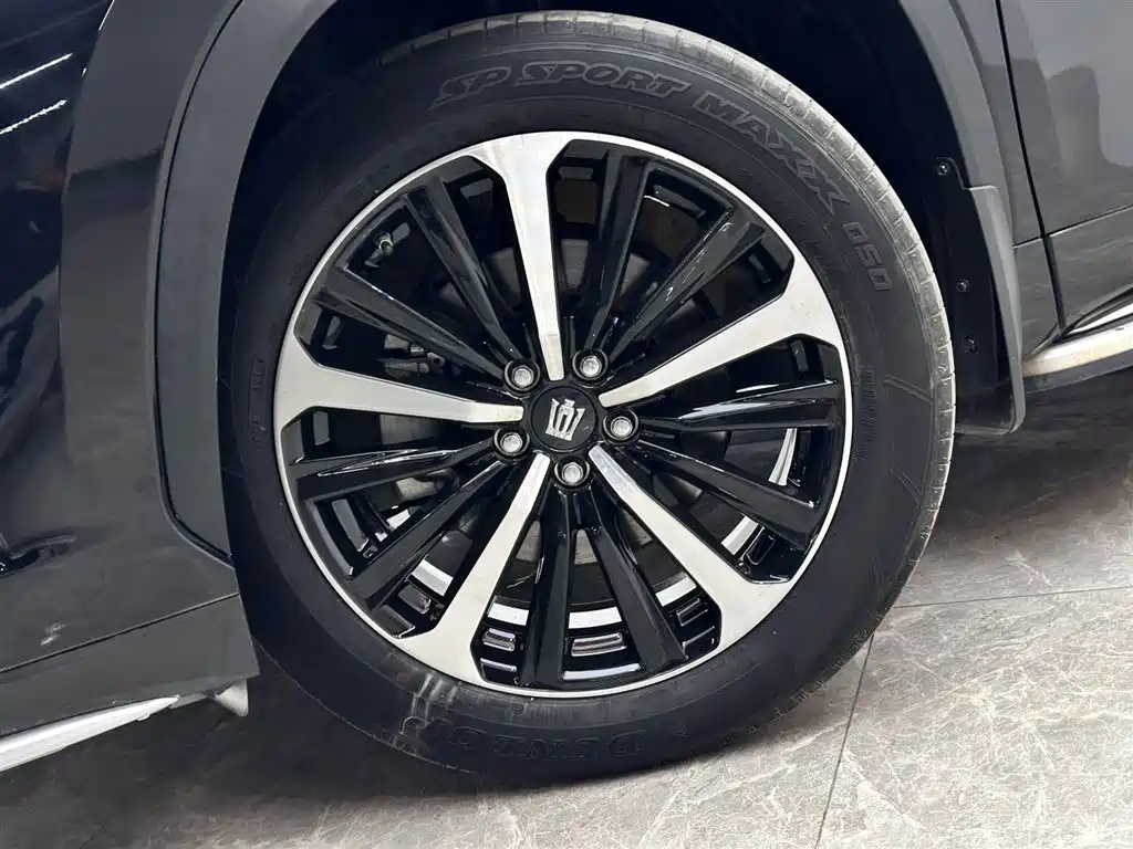 Toyota Crown Kluger 2021 2.5L HEV 4WD Premium фото 17