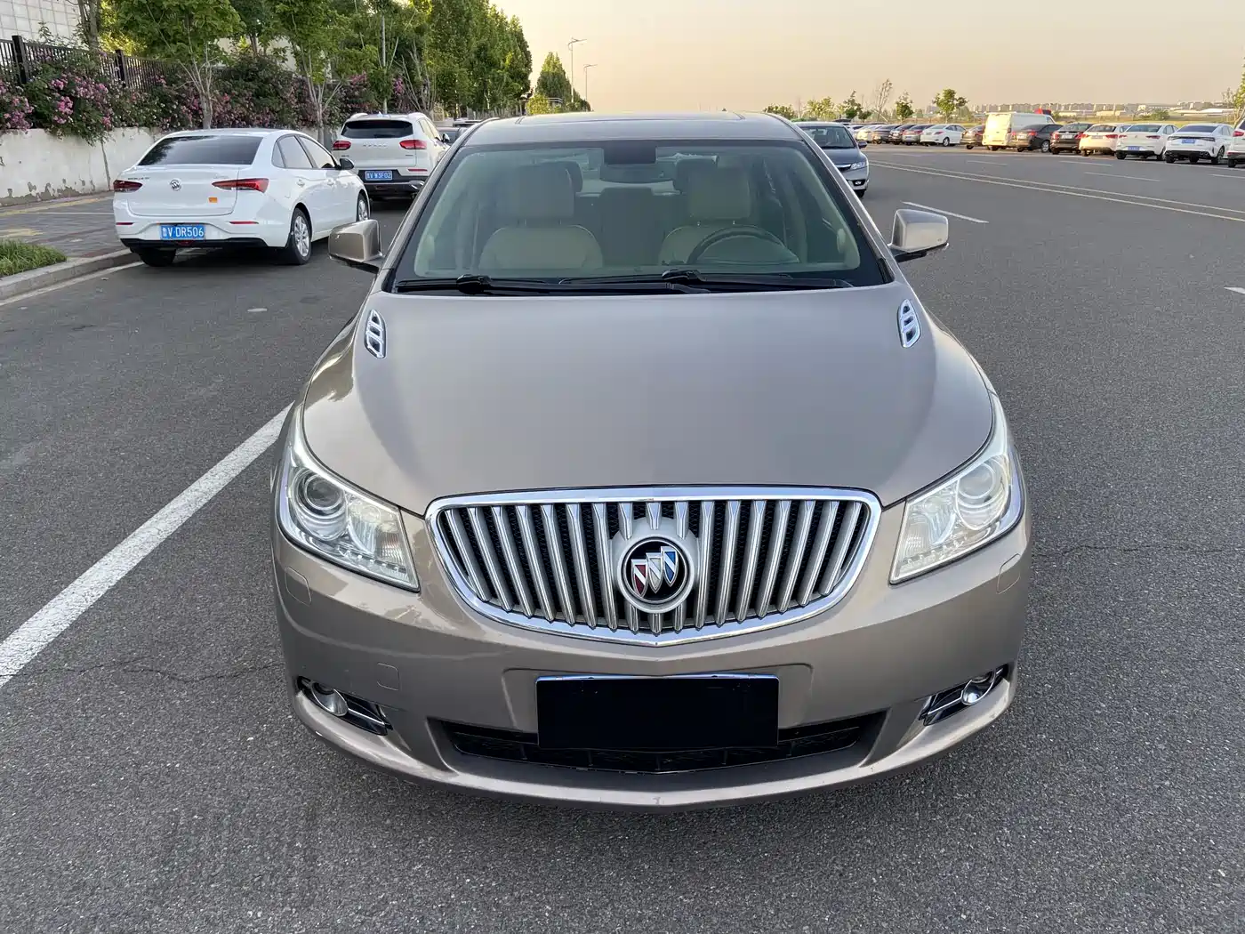 Buick LaCrosse 2010 2.4L Luxury фото 2