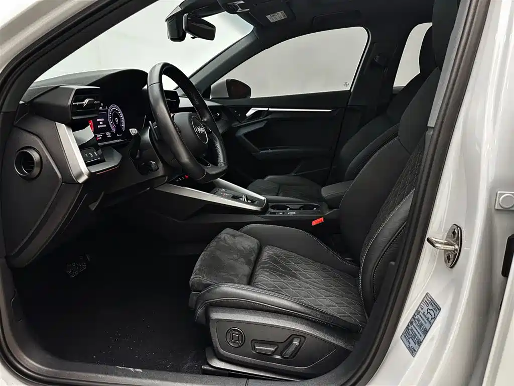Audi A3 2021 Sportback 35 TFSI Luxury Sport фото 19