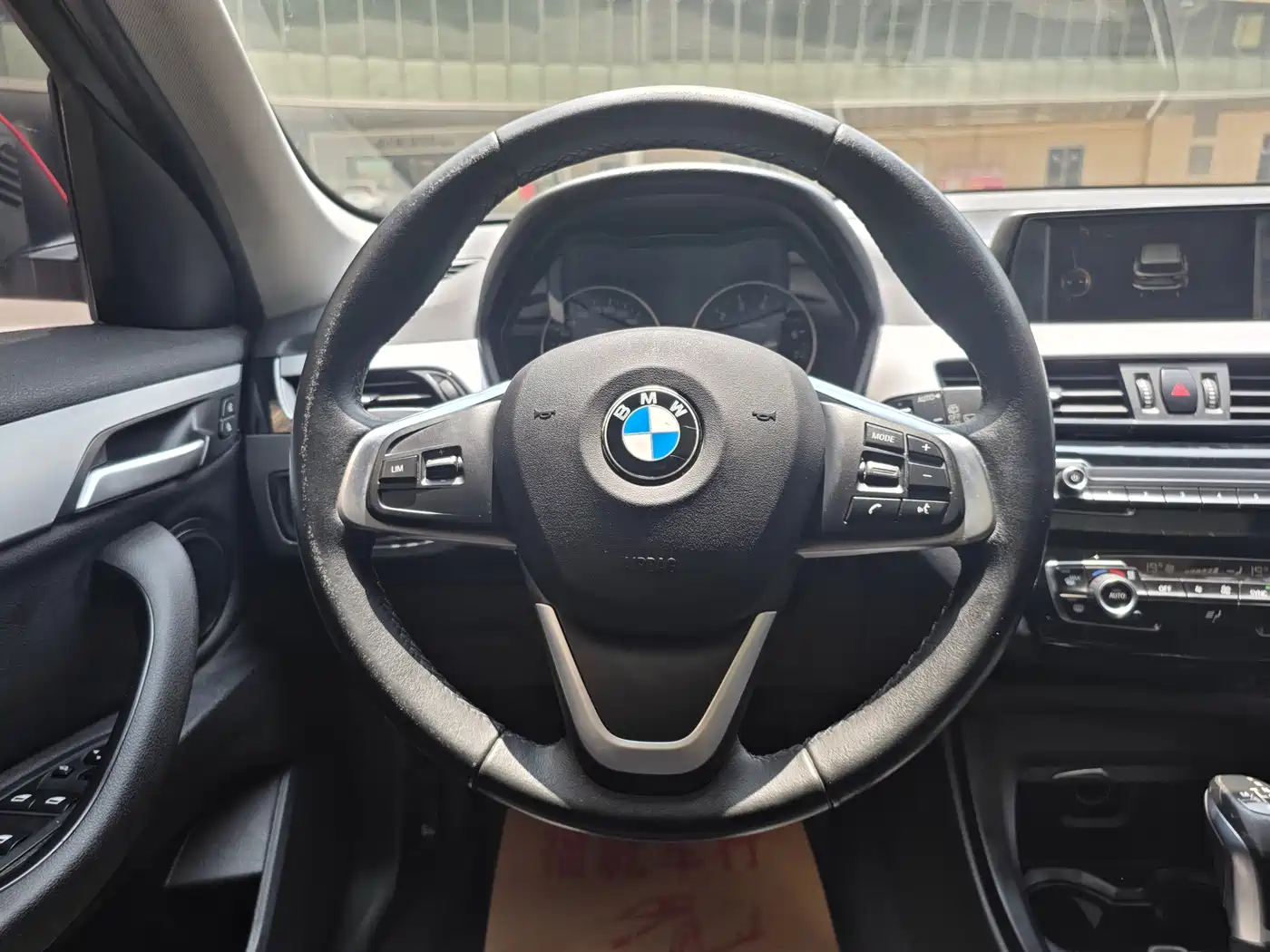 BMW X1 2016 sDrive18Li Fashion Model фото 19
