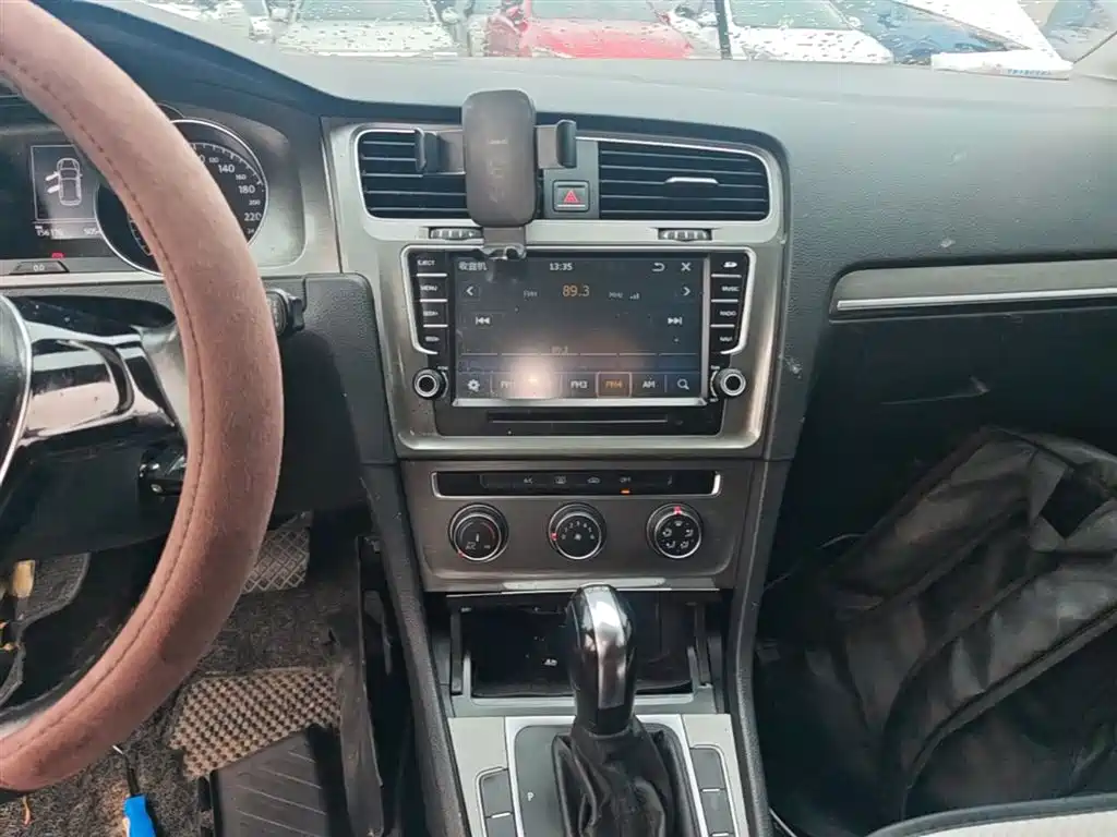 Volkswagen Golf 2016 230TSI Automatic Comfort фото 13
