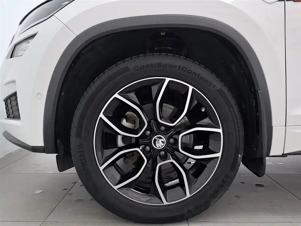 Škoda Kodiaq GT 2019 TSI380 4WD Luxury China VI фото 17
