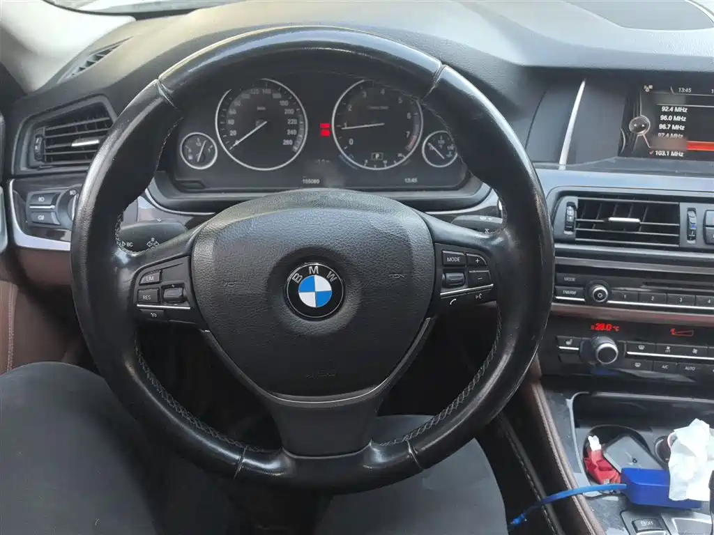 BMW 5 Series 2017 525Li Leading Edition фото 8