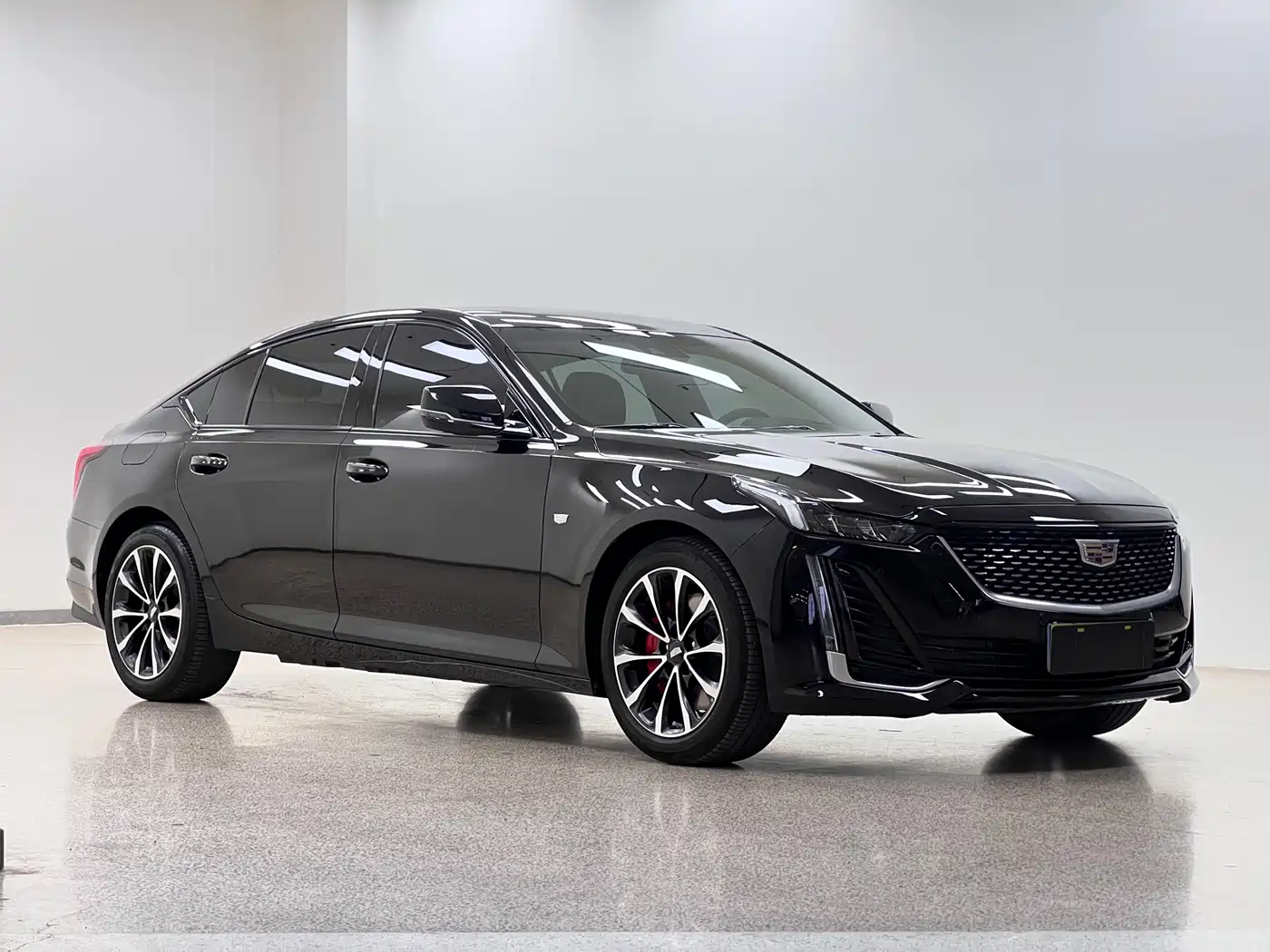 Cadillac CT5 2022 28T Premium Edition фото 3