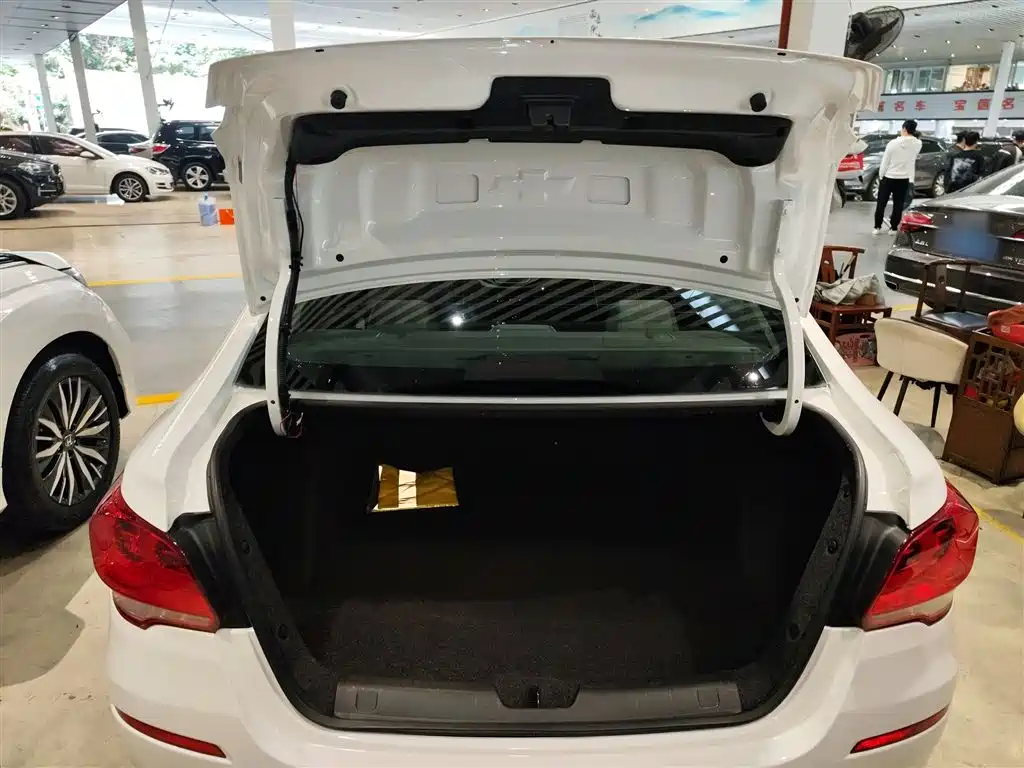 Chevrolet Cavalier 2019 320 Auto Sunroof Enjoyment Edition фото 19