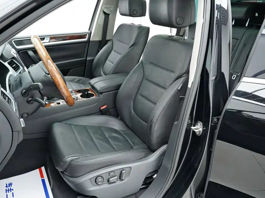 Volkswagen Touareg 2013 2011 3.0TSI Hybrid