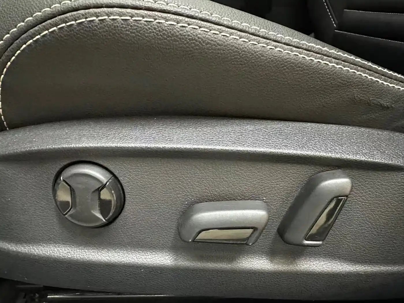Volkswagen Magotan 2019 330TSI DSG Luxury China V фото 17