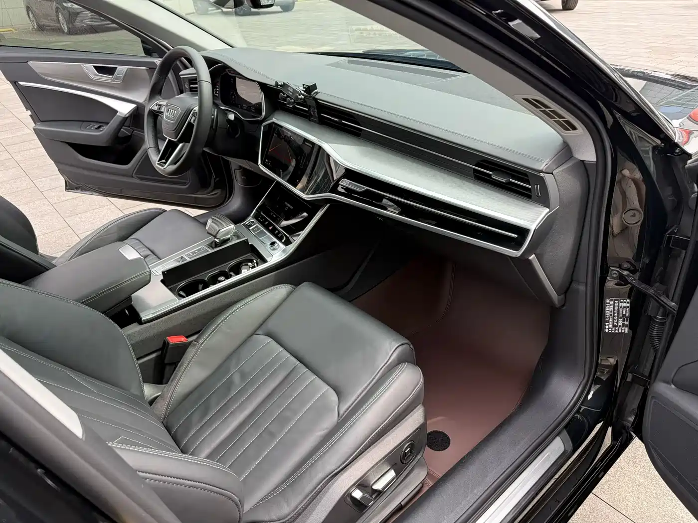 Audi A6L 2023 45 TFSI Premium Selection Elegance фото 8