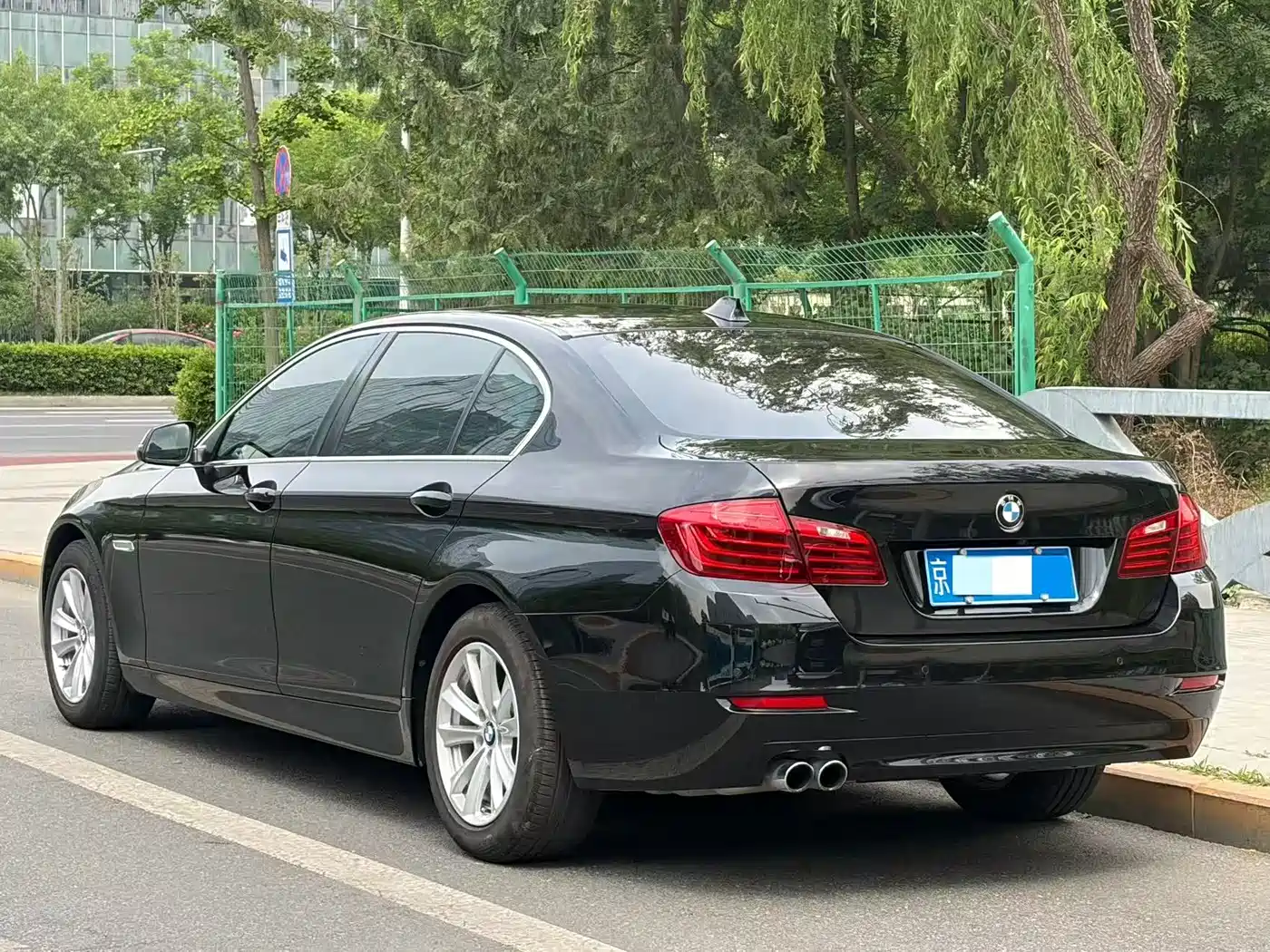 BMW 5 Series 2017 520Li Classic Edition фото 17