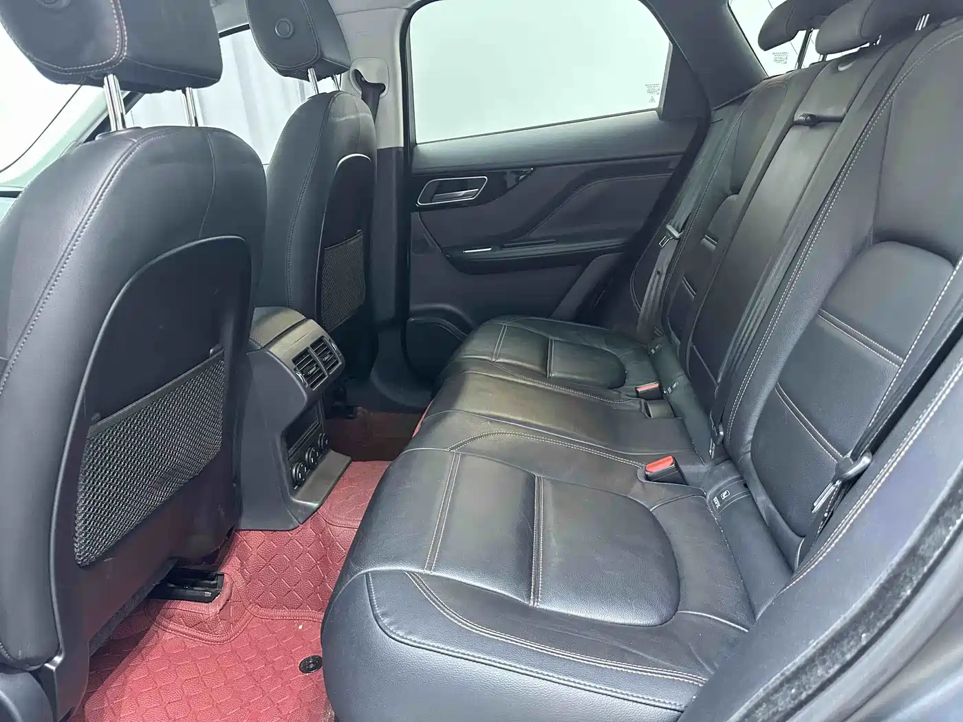 Jaguar F-PACE 2018 2018 2.0T 4WD Urban Premium Edition