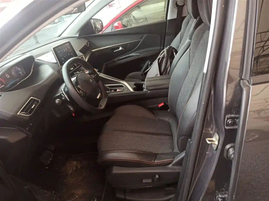 Peugeot 5008 2017 350THP 5-Seat Elite Edition фото 7