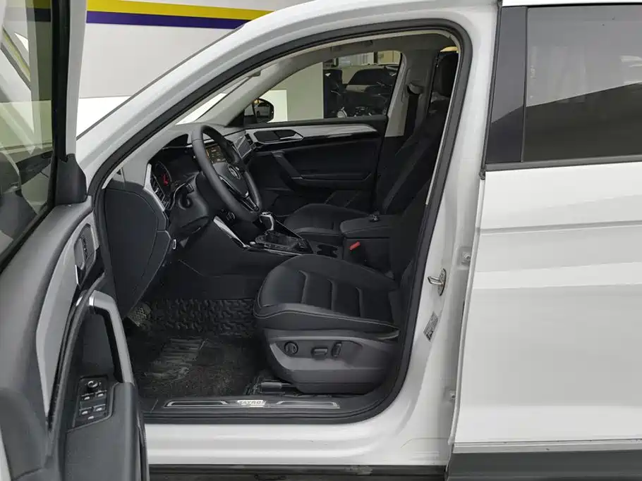Volkswagen Tayron 2019 2019 Expedition 280TSI 2WD Luxury (China VI)