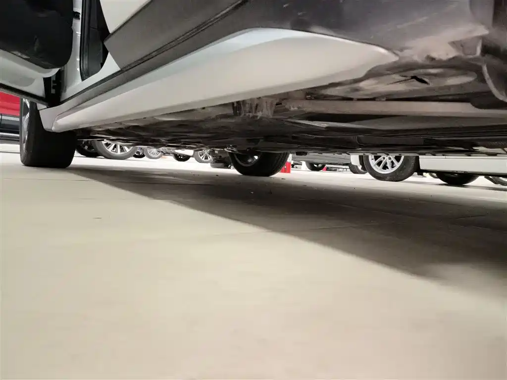 BMW X1 2019 sDrive18Li Premium Model фото 21