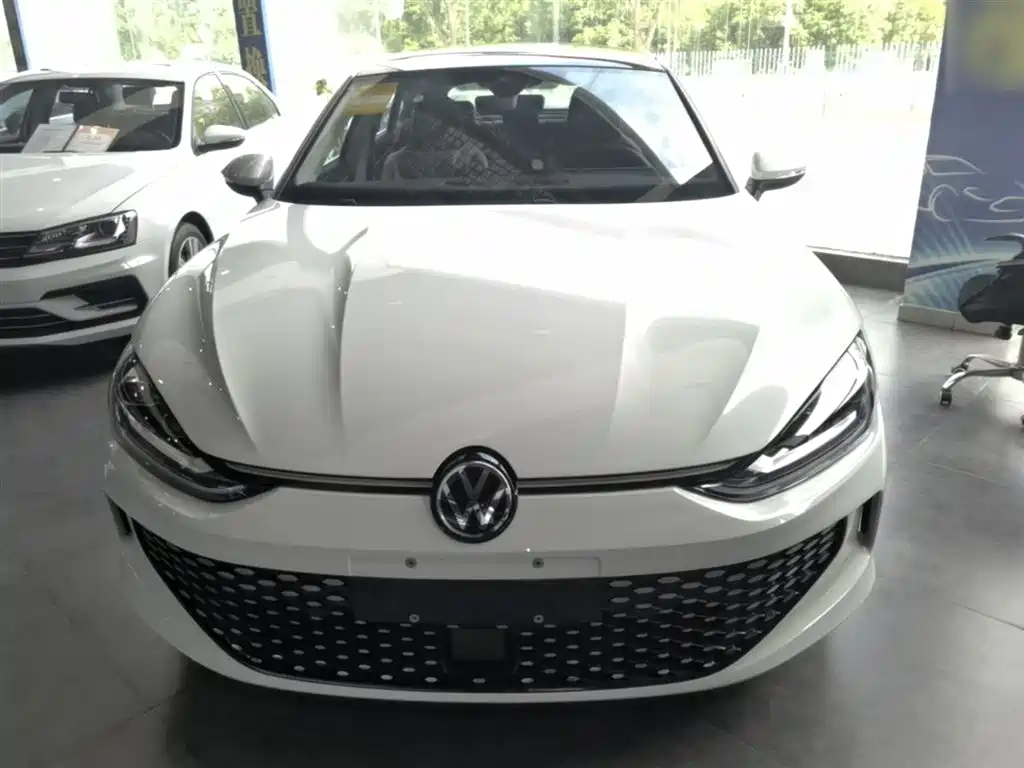 VOLKSWAGEN LINGDU