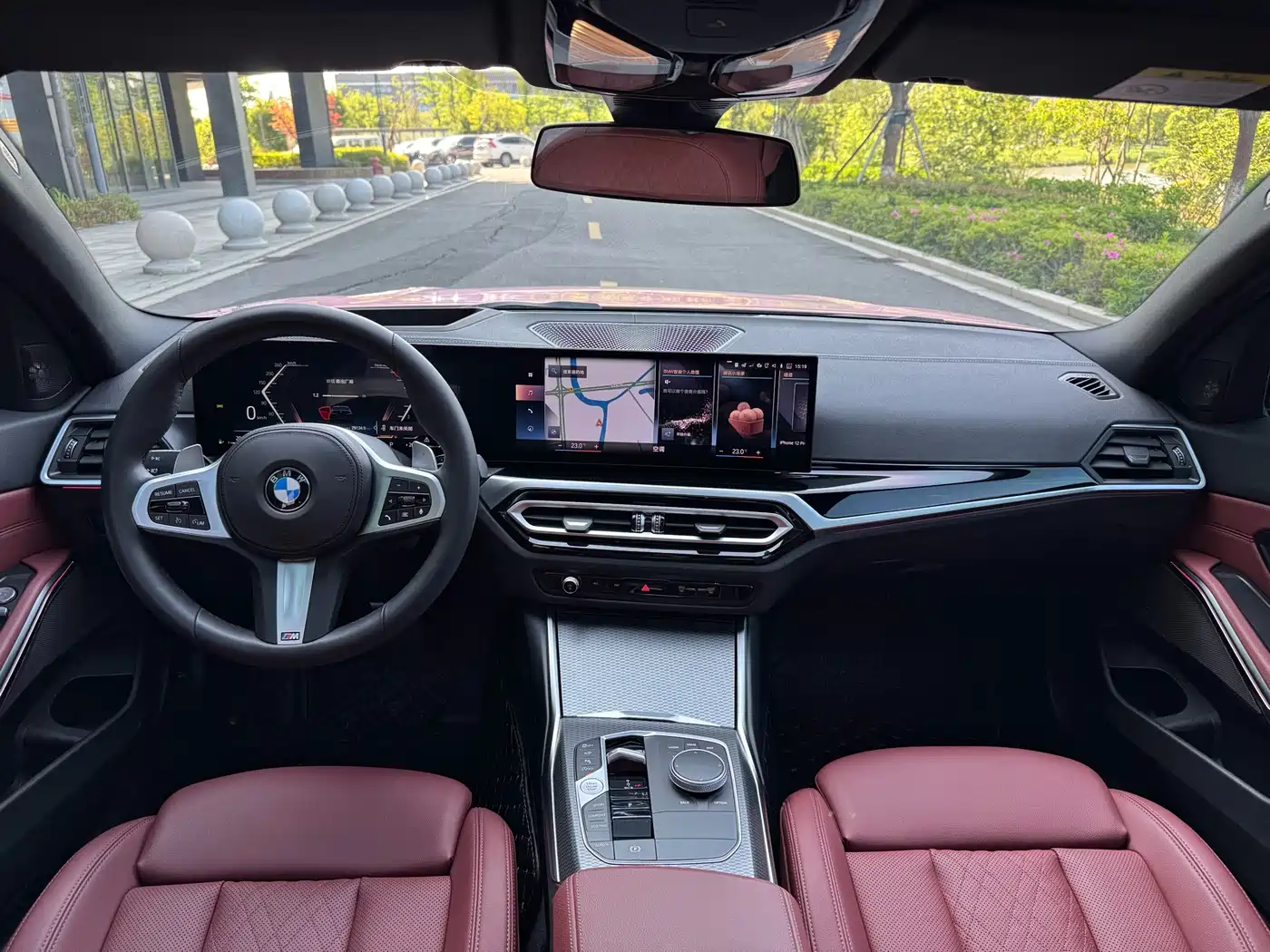 BMW 3 Series 2023 330i M Sport Shadow Edition фото 7