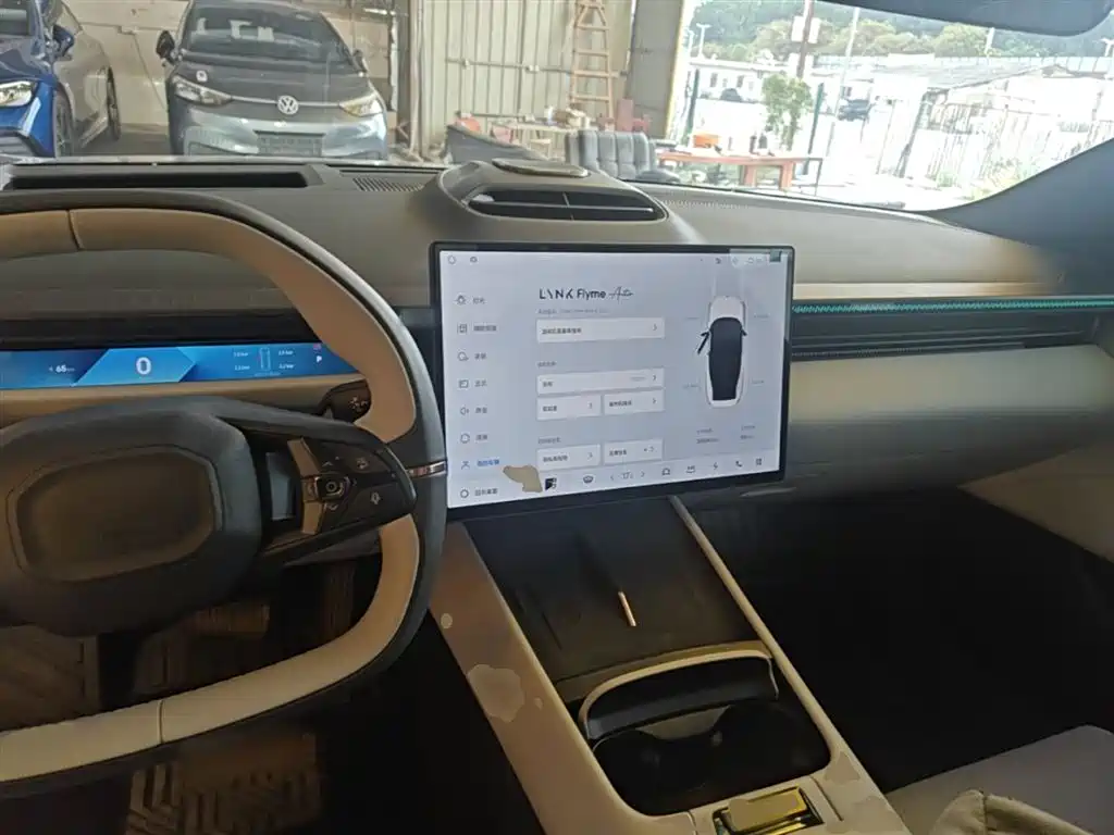 Lynk & Co Z10 2025 95kWh 766km RWD Max фото 10
