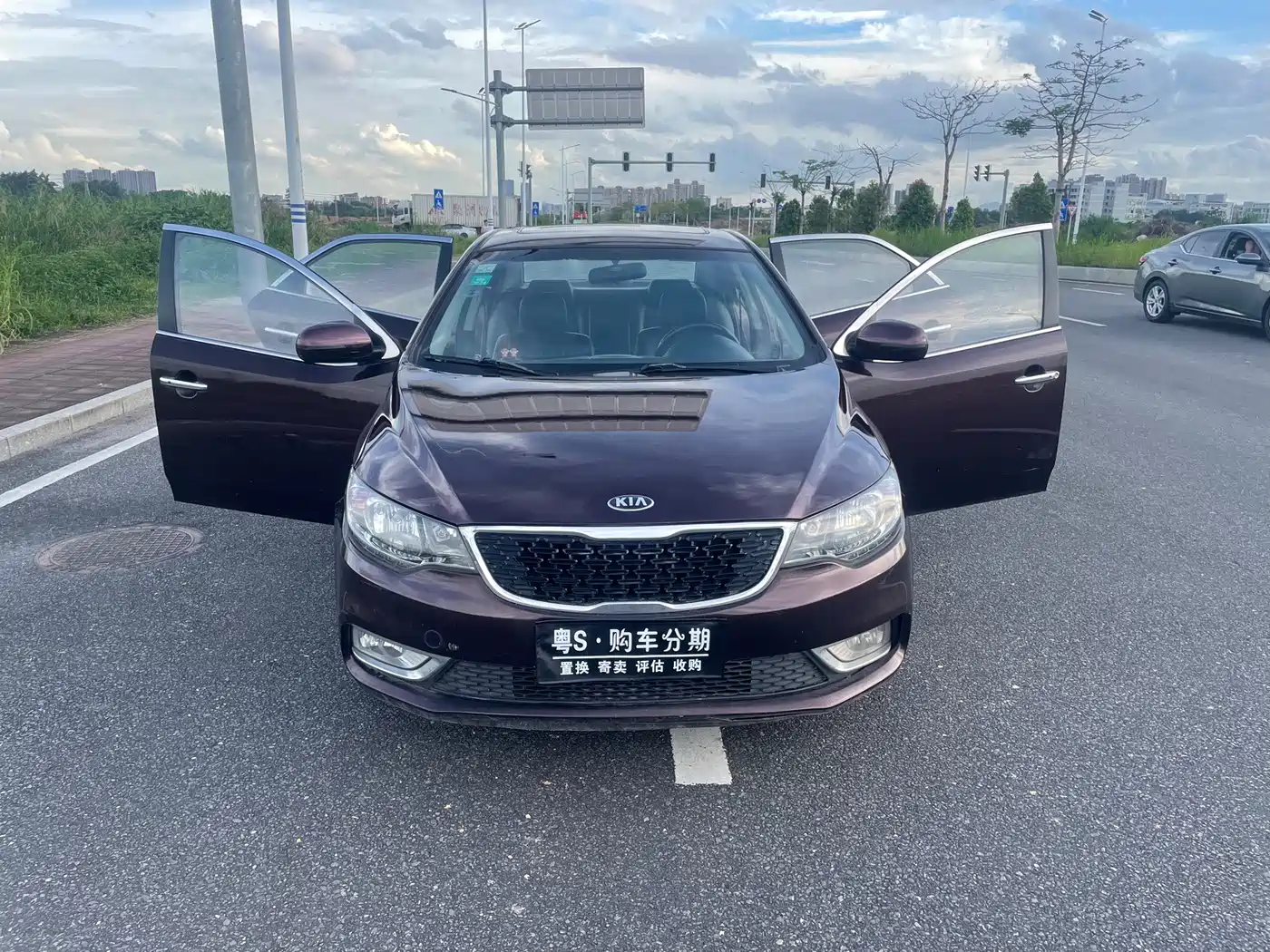Kia Forte 2014 2014 1.6L AT Premium