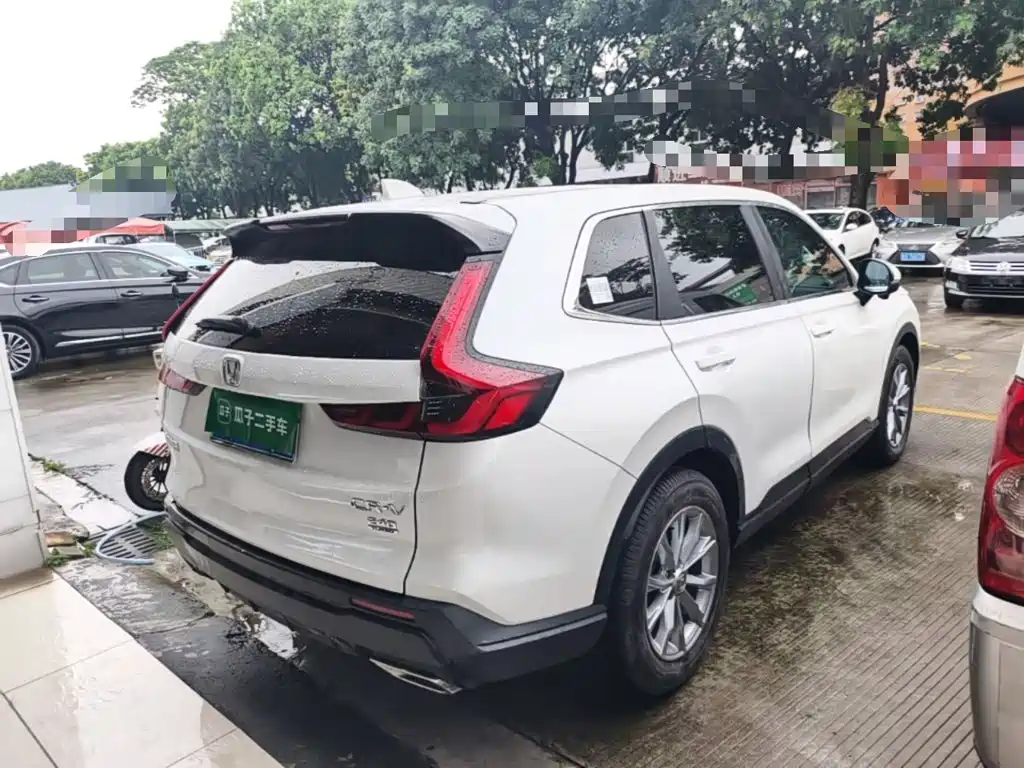 Фото 7 - Honda CR-V