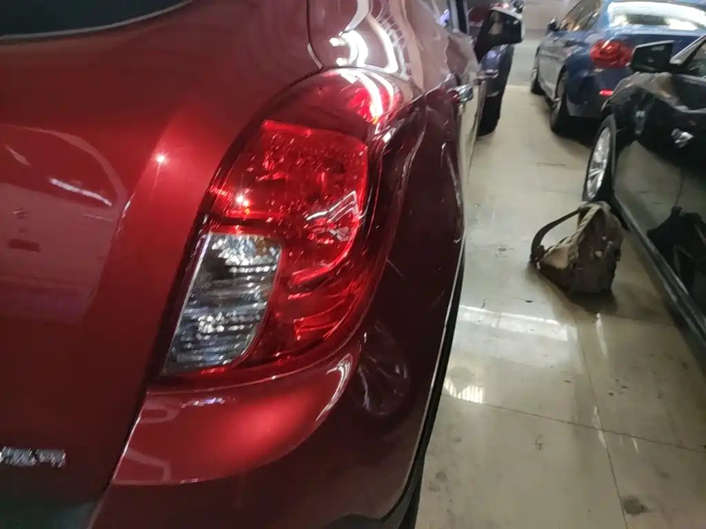 Buick Encore 2015 1.4T Automatic 2WD Urban Leading фото 8