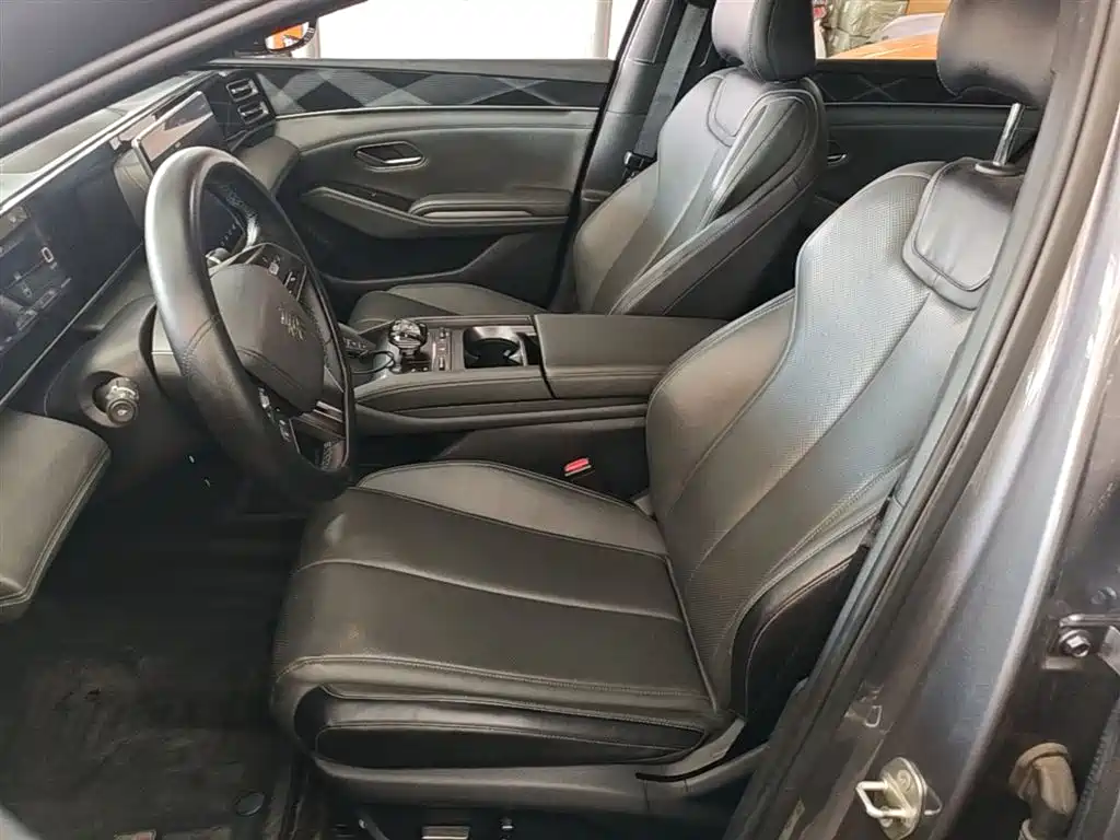 BYD Qin L 2024 DM-i 80KM Superior фото 15