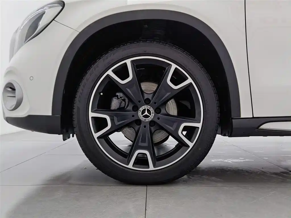 Mercedes-Benz GLA 2017 GLA 220 4MATIC Fashion фото 17