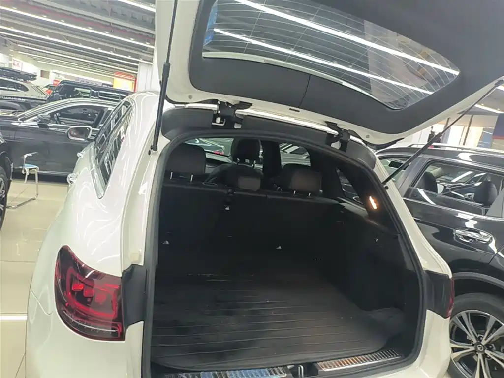 Mercedes-Benz GLC 2020 GLC 300 L 4MATIC Dynamic фото 15