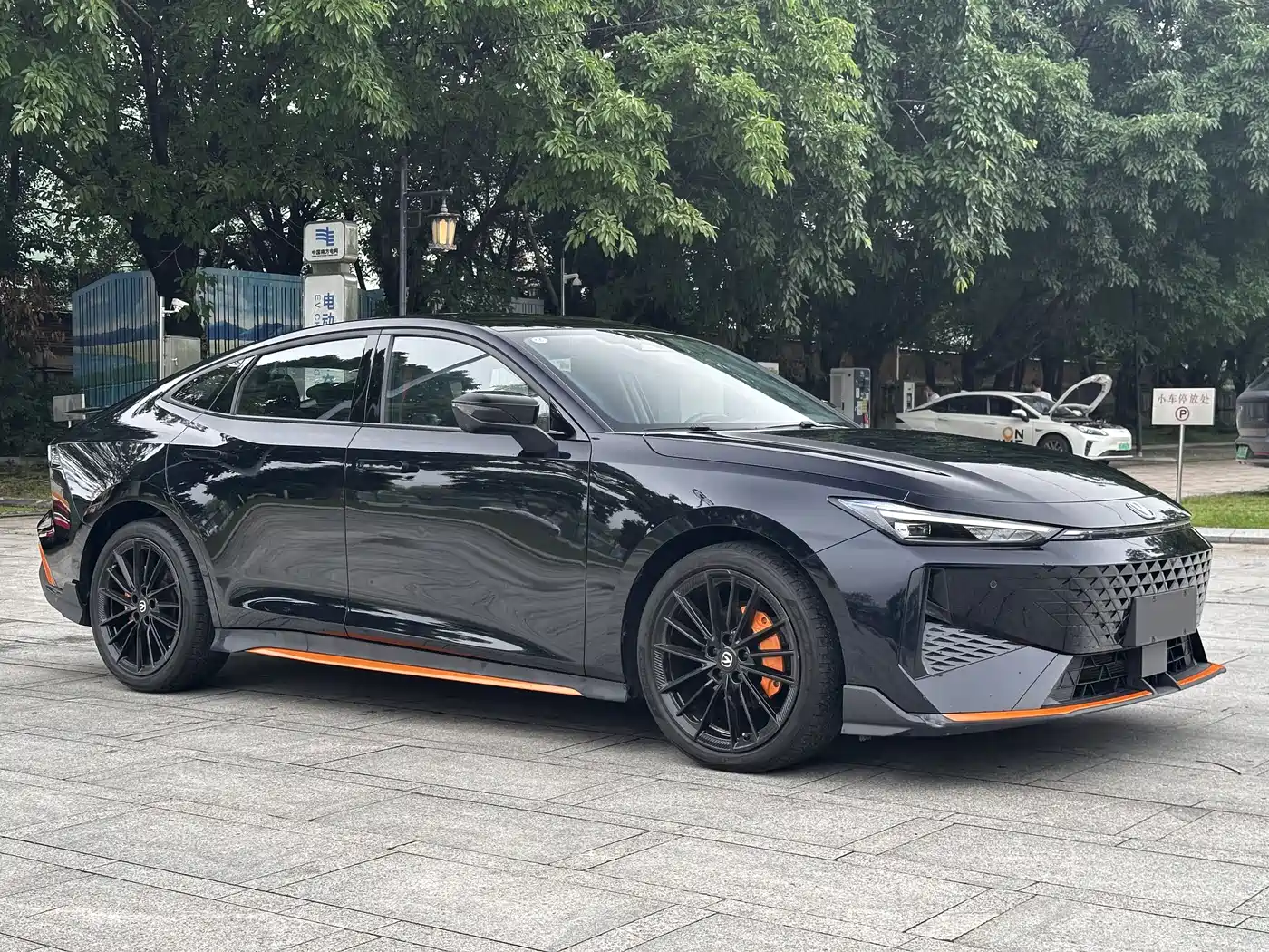 CHANGAN UNI-V