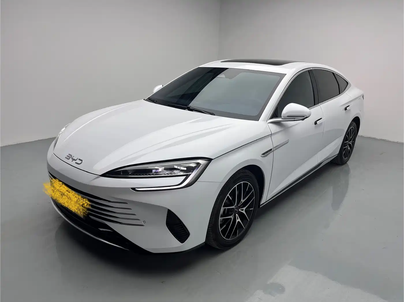 BYD Seal 2024 Glory Edition DM-i 1.5L 121km Luxury