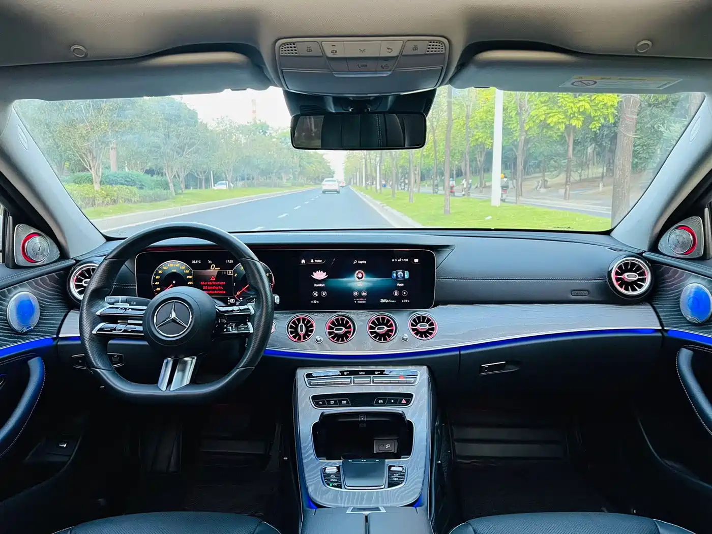 Mercedes-Benz E-Class 2021 E 300 L Sport Fashion фото 7