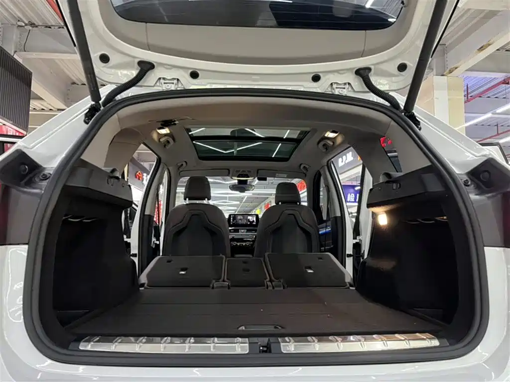 BMW X1 2021 xDrive25Li Exclusive фото 23