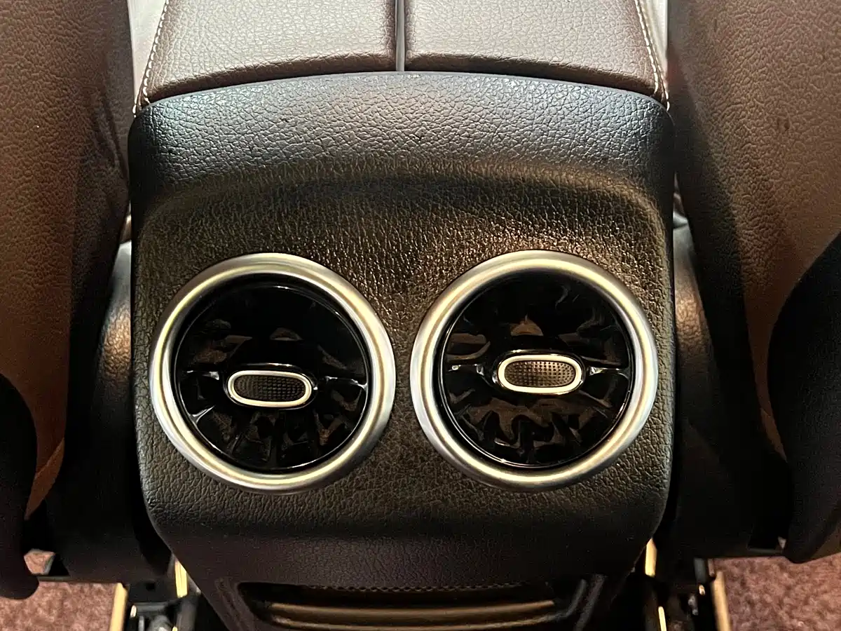 Mercedes-Benz GLB 2020 Facelift GLB 200 Style фото 16