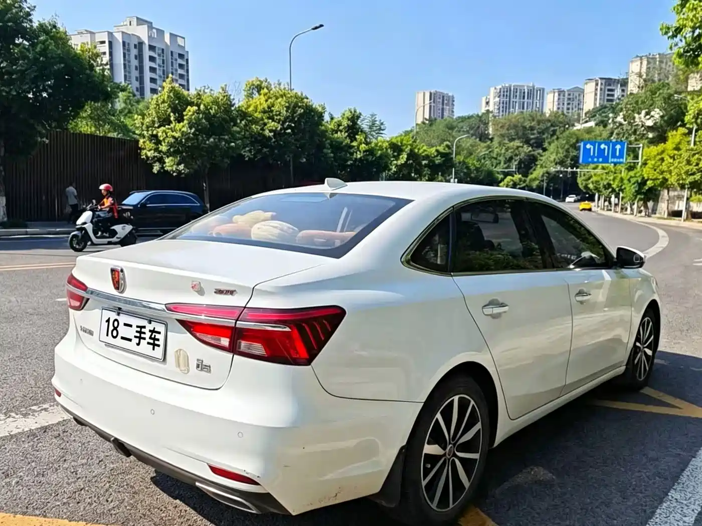 Roewe i6 2017 2018 20T Automatic Internet ZhiXiang Edition