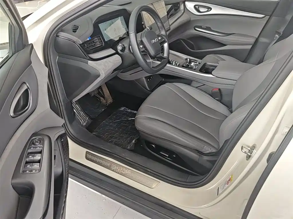 BYD Seal 07 DM-i 2025 DM-i 1.5L 125km Premium фото 16