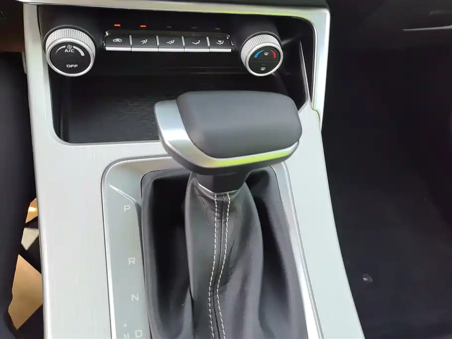 GEELY AUTOMOBILE BINYUE