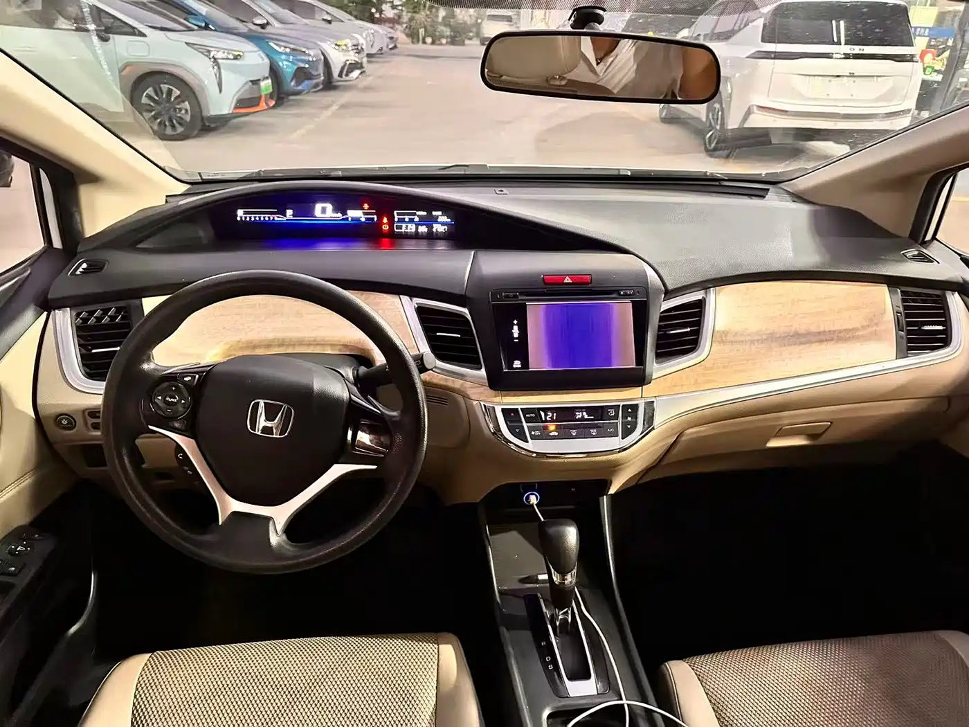 Honda Jade 2014 2013 1.8L Automatic Comfort Edition 5-seater