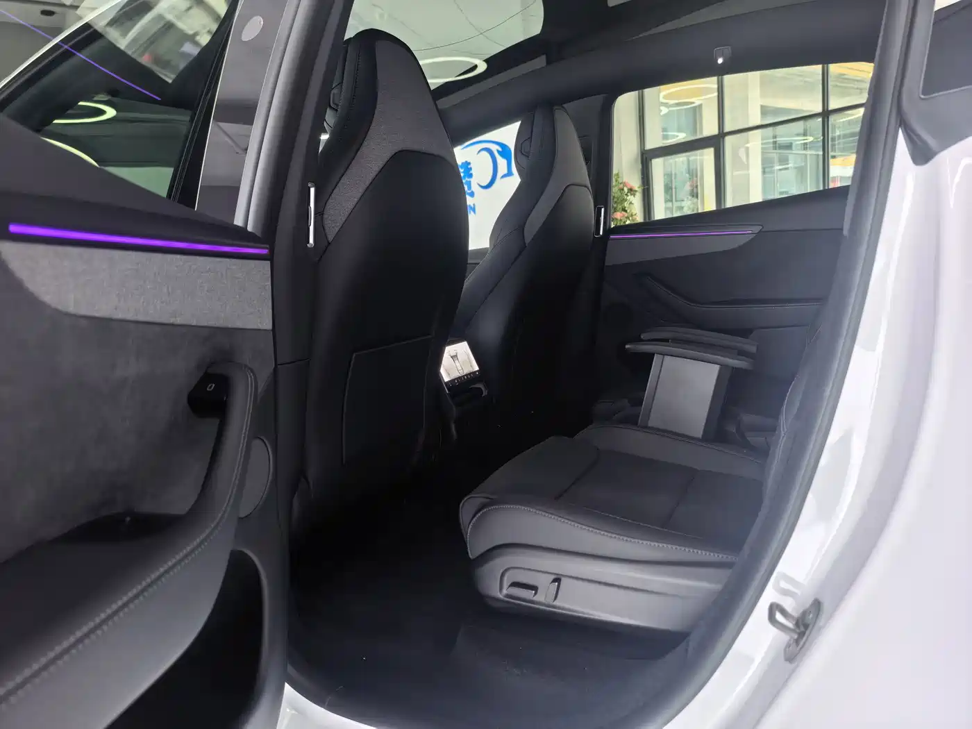 Tesla Model Y L 2026 2025 Facelift Long Range AWD