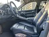 Photo 10 - Porsche Panamera